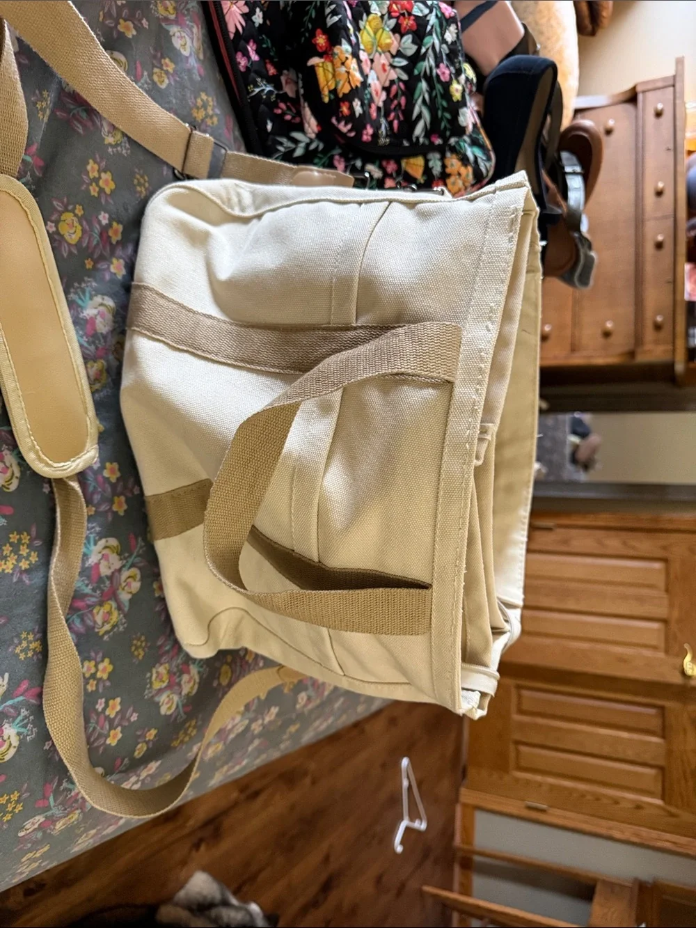 Canvas Tote Bag in Beige - Unbranded